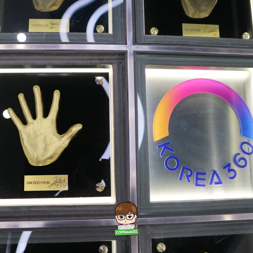 Handprinting Kim Soo Hyun di COLLECT Town KOREA 360