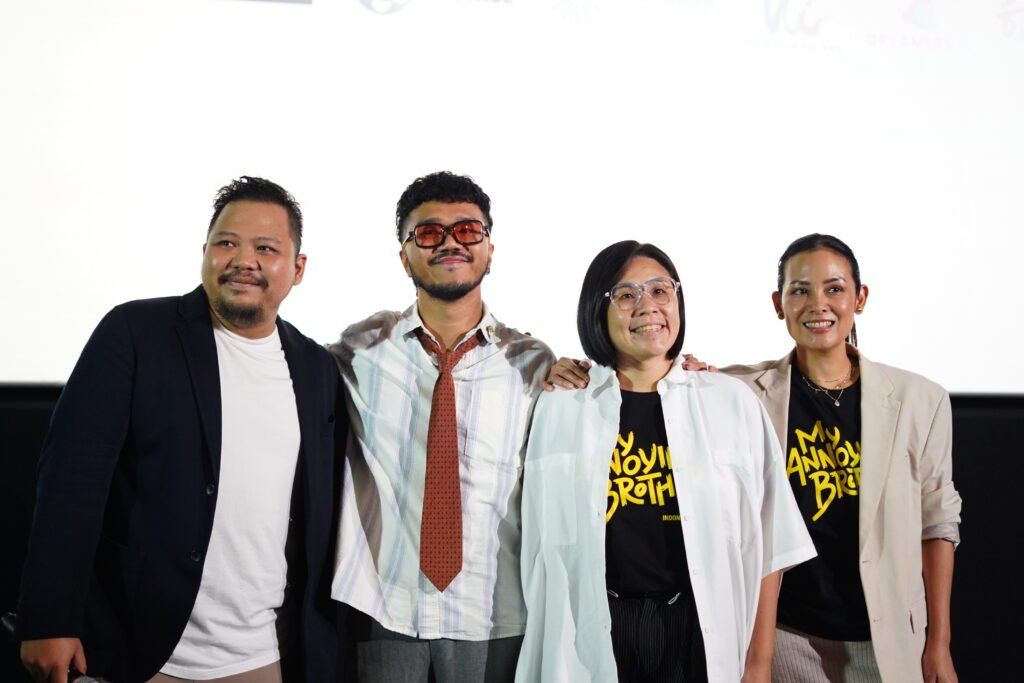 KIFF Festival Director, Adhizeza Nandra, bersama official My Annoying Brother, film yang akan menjadi pembuka Korea Indonesia Film Festival 2024